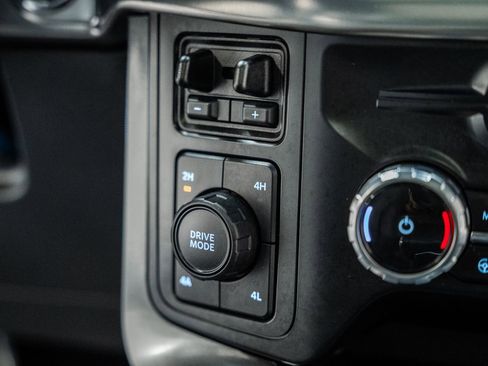 Certified 2023 Ford F150 Lariat w/ Equipment Group 502A High image 33