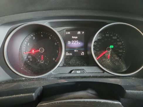 Used 2019 Volkswagen Tiguan SE FWD image 14