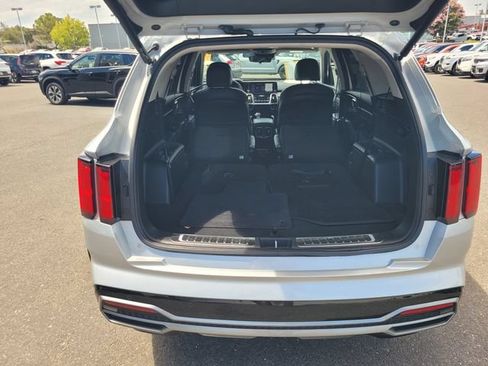 Used 2022 Kia Sorento SX FWD image 11