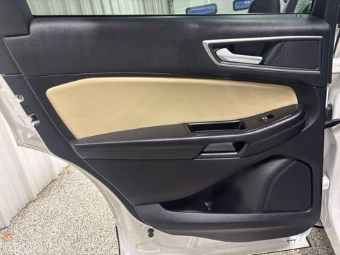 Used 2020 Ford Edge SEL w/ Convenience Package image 27