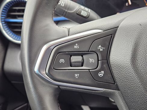 Certified 2024 Chevrolet Trax LT w/ Driver Confidence Package image 26