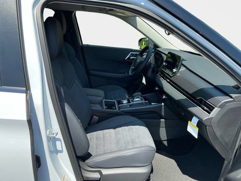 New 2026 Nissan Rogue SL AWD/4WD image 17