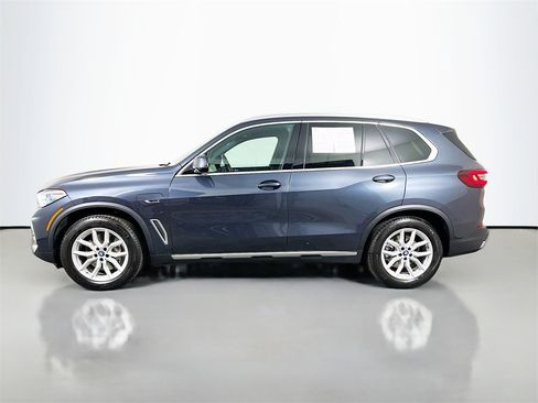 Used 2022 BMW X5 xDrive45e w/ Executive Package image 4