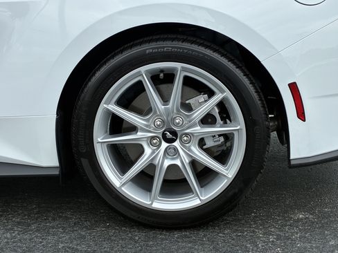 Used 2025 Ford Mustang GT Premium RWD image 11