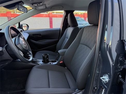 Used 2025 Toyota Corolla LE image 25