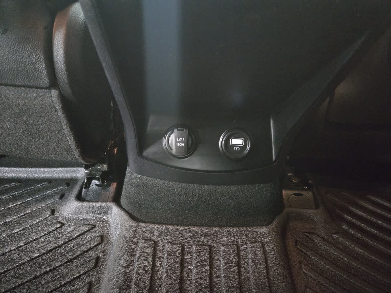 Used 2023 Kia Sorento EX AWD/4WD image 23