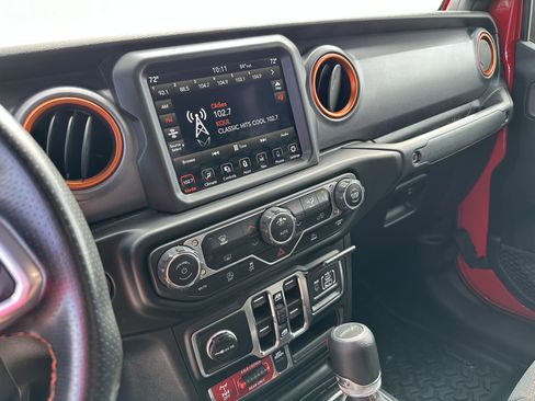 Used 2021 Jeep Gladiator Mojave image 32