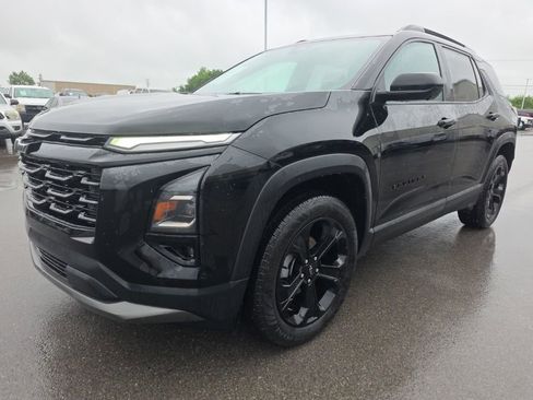 Used 2025 Chevrolet Equinox LT w/ Safety and Technology Package AWD/4WD image 1