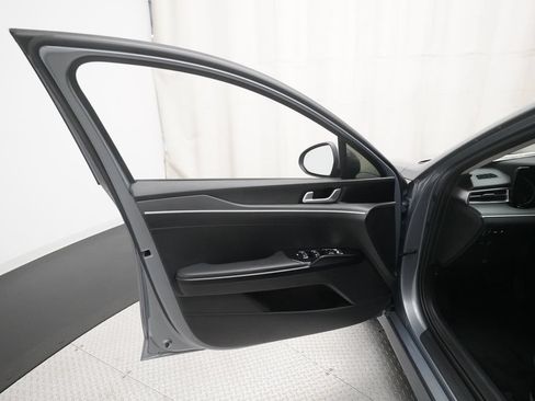 Used 2021 Kia K5 LXS FWD image 27