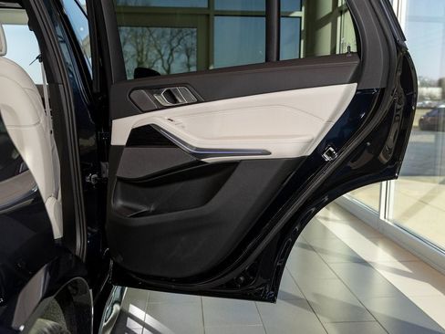 New 2026 BMW X5 xDrive50e w/ M Sport Package image 35