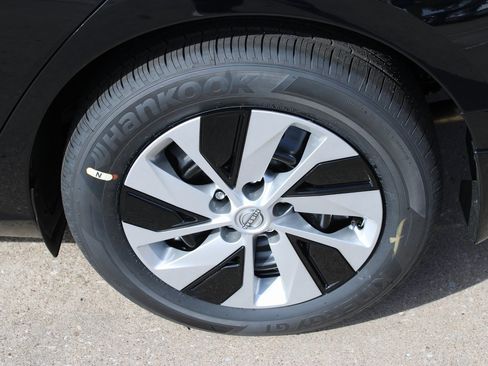 New 2025 Nissan Altima 2.5 S image 8