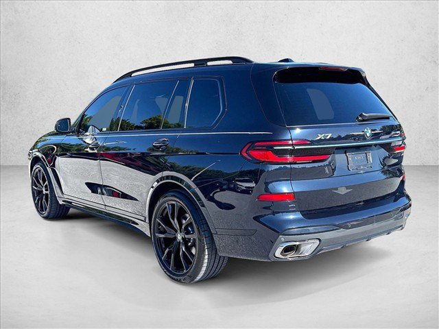 Used 2024 BMW X7 xDrive40i w/ M Sport Package AWD/4WD image 12