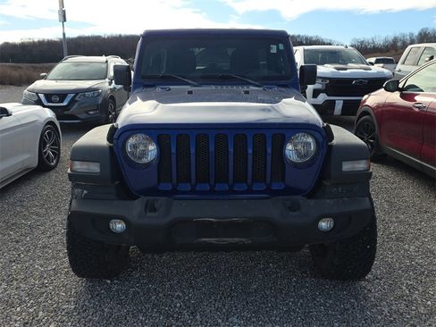 Used 2018 Jeep Wrangler Unlimited Sport S image 2