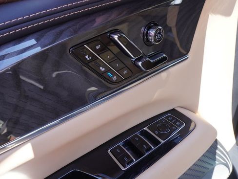 New 2025 Cadillac Escalade IQ Luxury 2 image 16