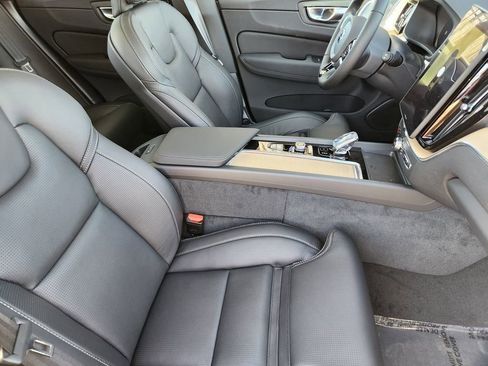 New 2026 Volvo XC60 T8 Ultra w/ Protection Package Premier image 4