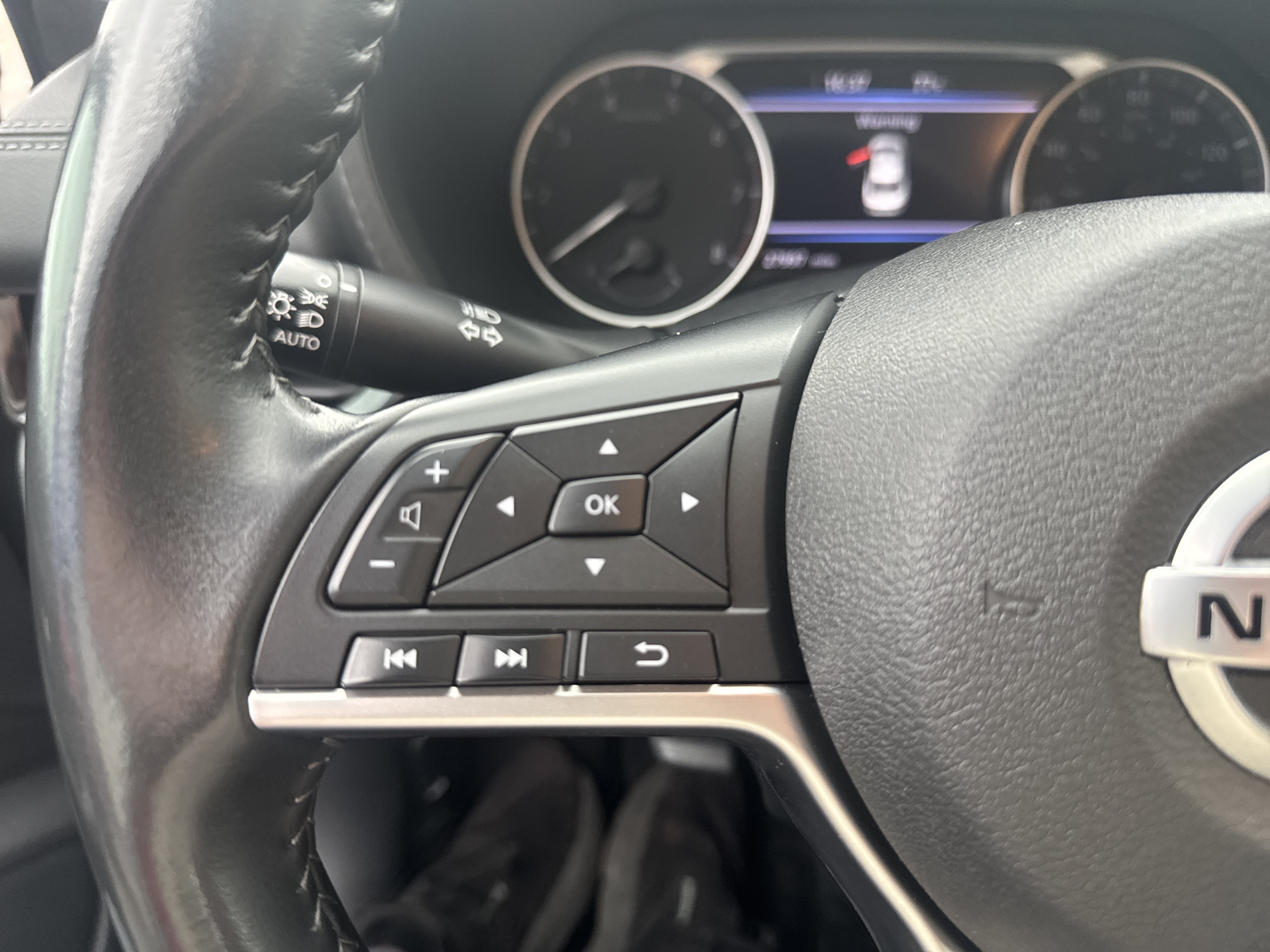 Used 2022 Nissan Sentra SV w/ Trunk Package FWD image 18