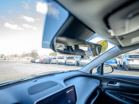 Certified 2023 Hyundai Santa Fe SEL image 18