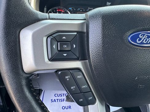 Used 2017 Ford F250 Lariat w/ Lariat Value Package AWD/4WD image 18