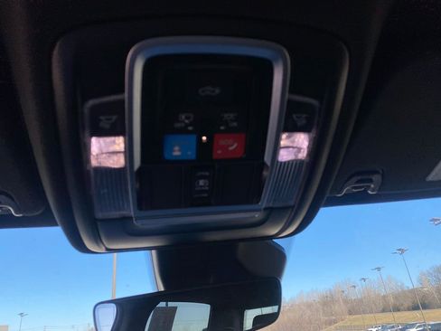 Used 2025 RAM 1500 Laramie w/ Night Edition image 37