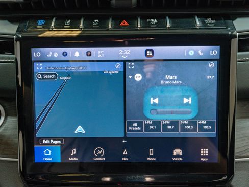 Used 2023 Jeep Grand Cherokee 4WD 4xe image 21