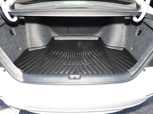 Used 2021 Honda Accord Sport image 29