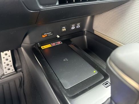 New 2026 Toyota Camry SE image 25