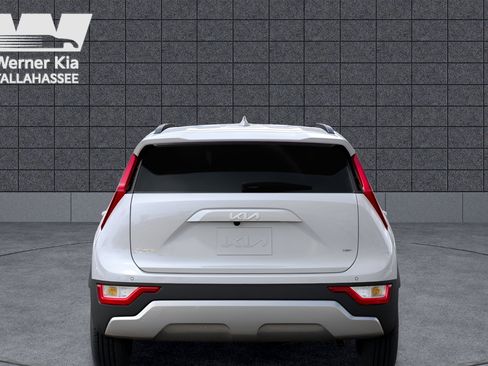 New 2025 Kia Niro EX image 13