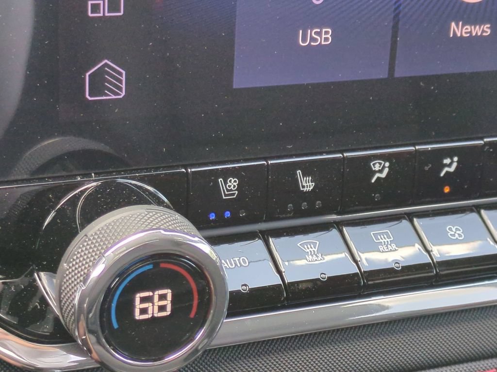 New 2026 Chevrolet Colorado Z71 w/ Technology Package AWD/4WD image 24