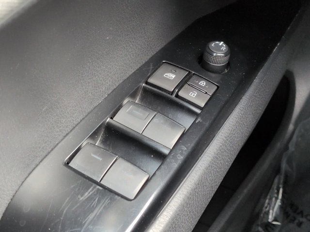 Used 2025 Toyota Camry LE FWD image 20
