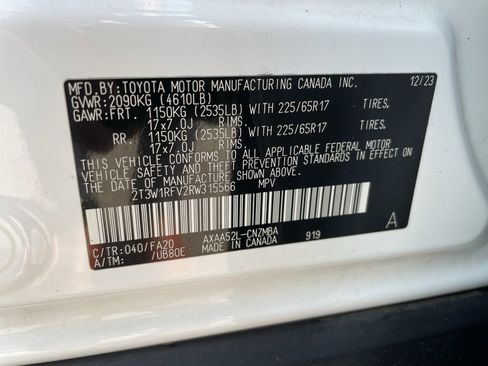 Used 2024 Toyota RAV4 XLE image 39