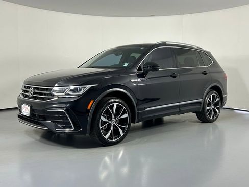 Used 2022 Volkswagen Tiguan SEL R-Line image 3