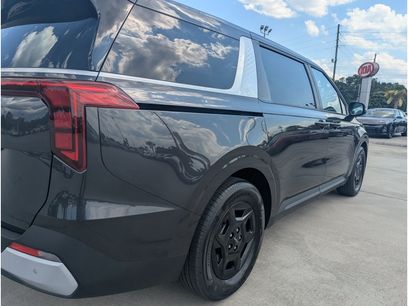 New 2026 Kia Carnival