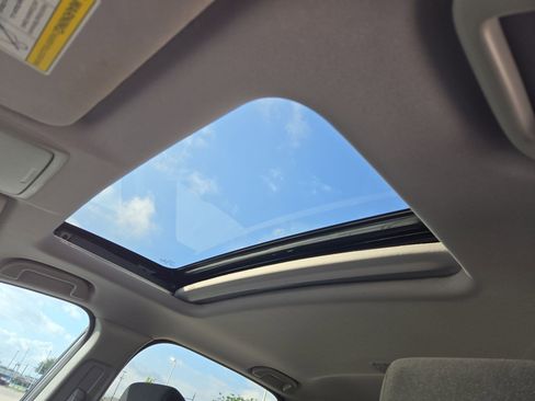 Used 2022 Honda CR-V EX image 16