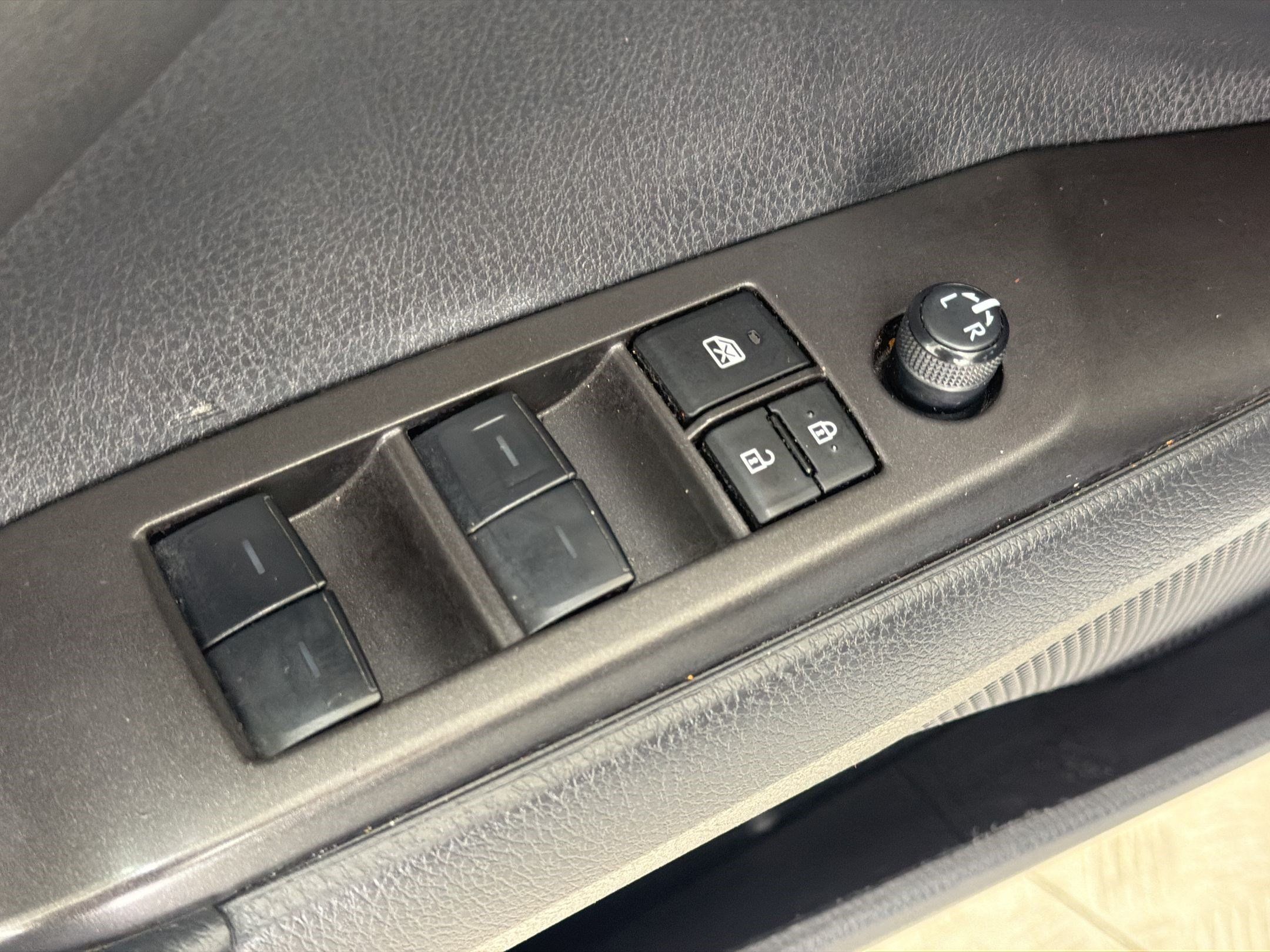 Used 2023 Toyota Camry SE FWD image 24