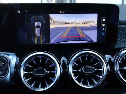 Certified 2024 Mercedes-Benz GLB 250 image 34