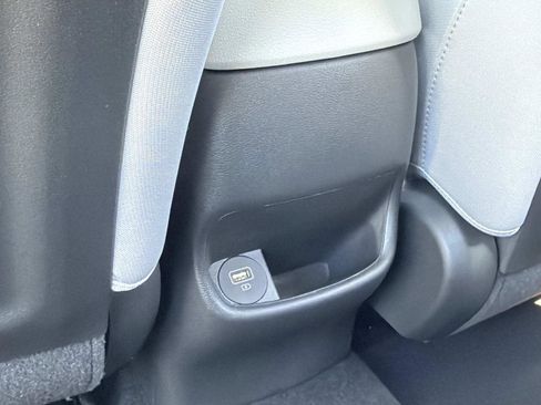 Used 2023 Hyundai Kona SE image 11