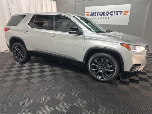 Used 2021 Chevrolet Traverse RS image 3