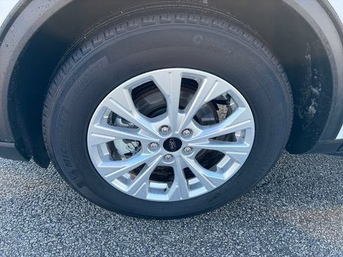 Used 2025 Ford Escape Active FWD image 10