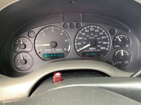 Used 2002 Chevrolet S10 Pickup 2WD Extended Cab w/ Preferred Equipment Group image 39