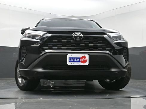Used 2022 Toyota RAV4 XLE image 25