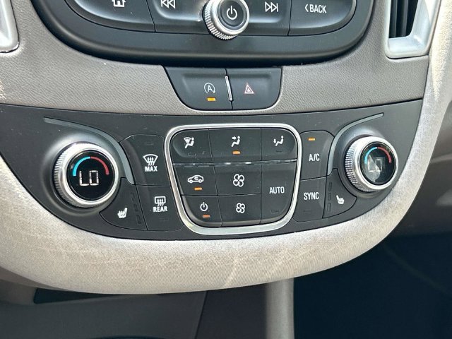 Used 2025 Chevrolet Malibu LT FWD image 33