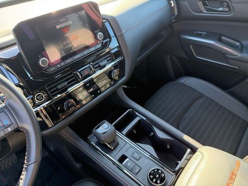 Used 2024 Nissan Pathfinder Rock Creek AWD/4WD image 18