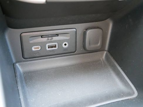 Used 2023 GMC Terrain SLT w/ Infotainment Package II AWD/4WD image 28