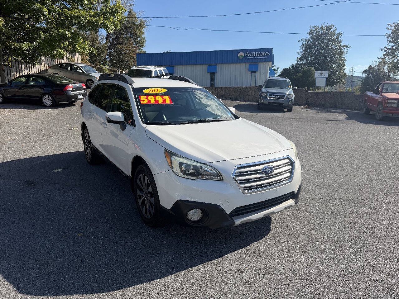 Used 2015 Subaru Outback 2.5i Limited w/ Popular Package #4 AWD/4WD image 3
