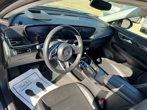 Used 2025 Buick Envision Preferred image 22