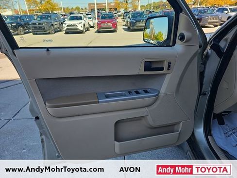 Used 2012 Ford Escape XLT image 10