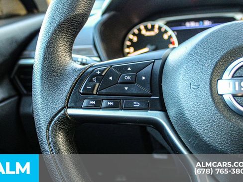 Used 2024 Nissan Altima 2.5 SV image 24