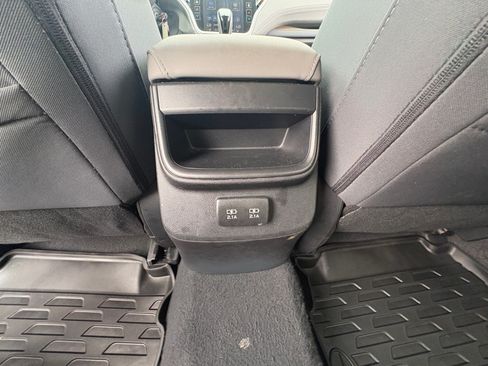 Used 2021 Subaru Outback Premium AWD/4WD image 32
