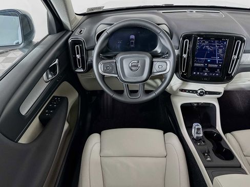 New 2026 Volvo XC40 B5 Plus w/ Protection Package Premier image 21