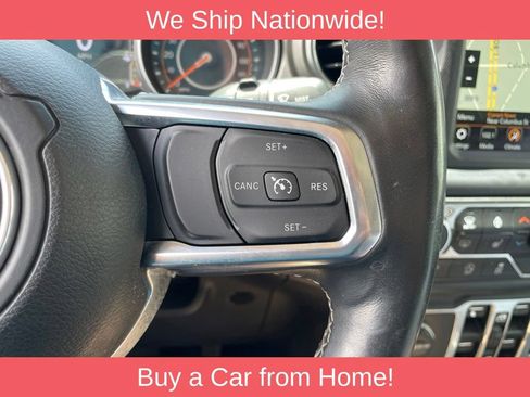 Used 2018 Jeep Wrangler Unlimited Sahara AWD/4WD image 26